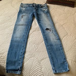 Zara jeans size 6